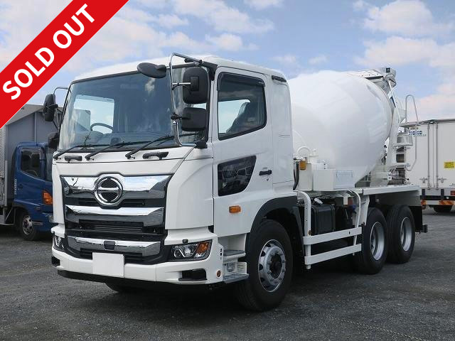 Reiwa 3 model Hino Profia large concrete mixer with 2 differentials, Kayaba drum capacity 8.7m3, electric hopper lid