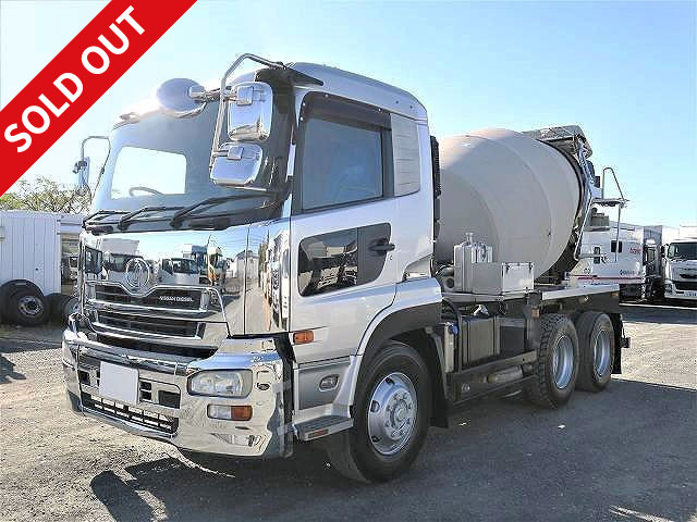 2008 model UD Trucks Quon large concrete mixer truck with 2 differentials, ShinMaywa Industries drum capacity 8.7m3, hopper cover ★Actual mileage on the meter: approx. 194,000km!★