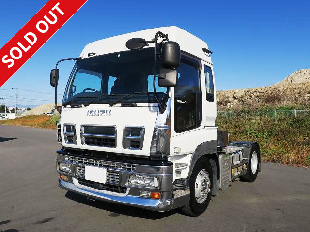 2010 Isuzu Giga Tractor Head, 5th wheel load 11.5t, 420 horsepower, rear air suspension, high roof, actual mileage approx. 438,000km, vehicle inspection valid until July 2022