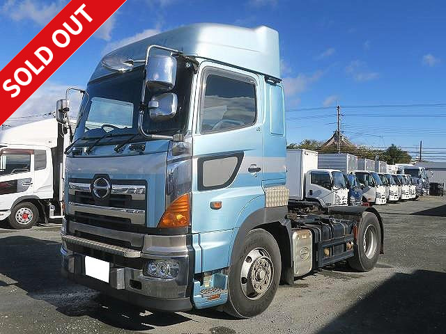 2005 Hino Profia tractor head, 5th wheel load 11.5t, 450 horsepower, rear air suspension, high roof, actual mileage approx. 472,000km, vehicle inspection valid until October 2022,