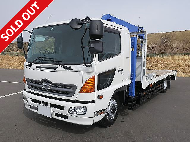 2004 Hino Ranger, heavy-duty self-loader with crane, wide width, Tadano 5-stage boom, high jack, radio-controlled, 270 horsepower *Approximately 437,000 km on odometer/vehicle inspection valid until December 2022*