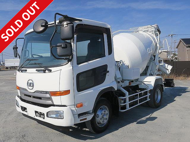 2011 UD Trucks Condor Heavy-Duty Concrete Mixer Truck, Kayaba, Drum Capacity 4.4m3, Electric Hopper Cover *Approximately 152,000km on meter! / Preliminary inspection included*