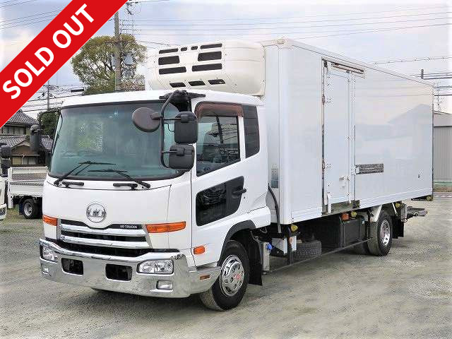 2012 UD Trucks Condor Medium-sized refrigerated van 6200 standard width Storage PG Topre -30 degree setting 2-layer standby Rear air suspension * Actual mileage on meter: approx. 300,000 km! *