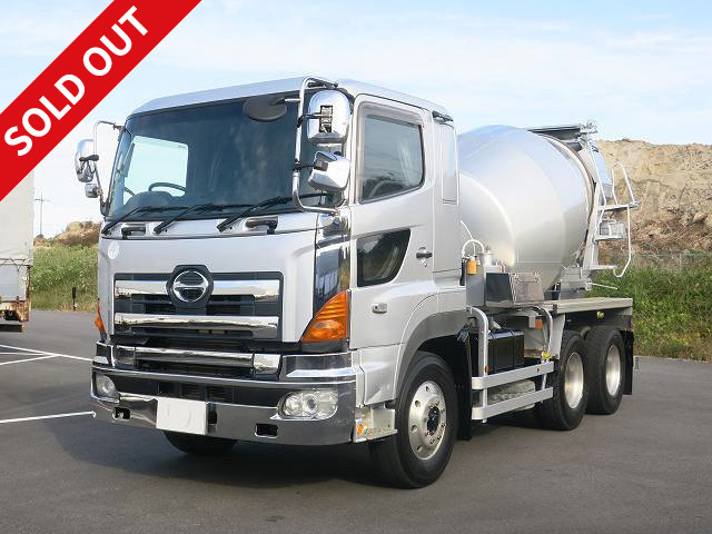 2008 Hino Profia large concrete mixer truck, 2 differentials, Kayaba, drum capacity 8.7m3, electric hopper cover, retarder, aluminum wheels *Actual mileage approx. 340,000km/vehicle inspection valid until November 2013*