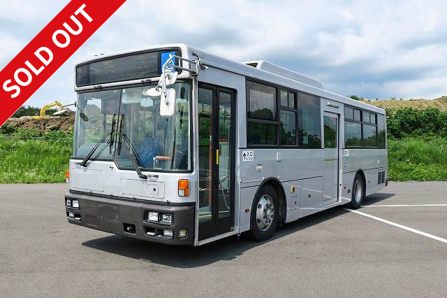 2006 UD Trucks Space Runner Large RA274 Series One-step road bus Capacity: 70 passengers Automatic 2-door Moquette seat (fixed) 6-row seat with ramp