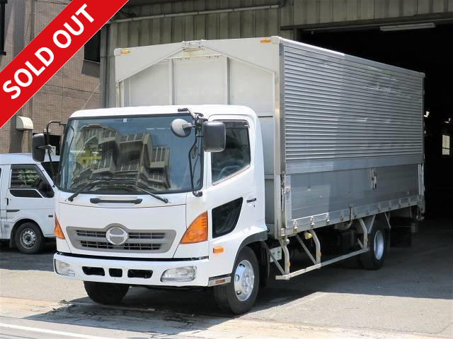 2009 Hino Ranger Medium Aluminum Wing 6200 Standard *Approximately 342,000km on meter*