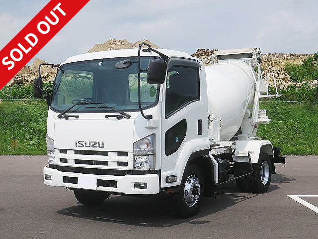 2008 model Isuzu Forward medium-sized concrete mixer truck, manufactured by Kayaba Industries, drum capacity 3.2m3, with electric hopper cover. *Actual mileage approx. 175,000km/vehicle inspection valid until April 2022.*