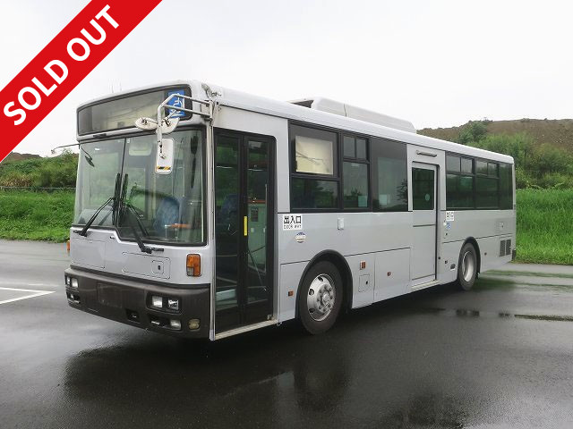 2006 UD Trucks Space Runner PKG-RA274A Series Large one-step route bus Capacity: 70 people With ramp Moquette seat (fixed) with kneeling function