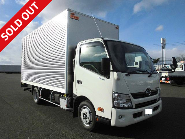 2018 Hino Dutro 2t aluminum van with combination gate, wide long, low floor