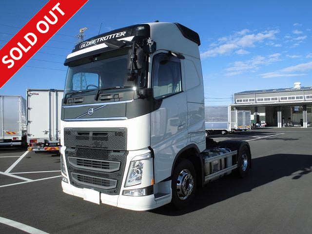 2018 Volvo Tractor Head, Current Model FH12 Globetrotter, Warranty Transfer OK, Dealer Inspection Record Book Included 