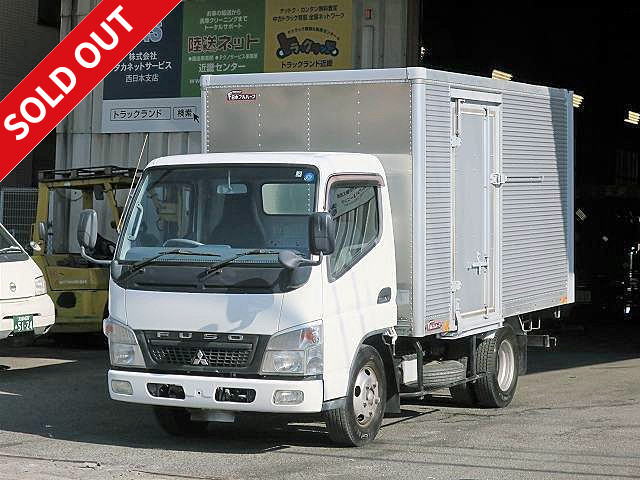 2010 Mitsubishi Fuso Canter 2t aluminum van, standard, double shutter style, with side door, actual mileage of approximately 252,000km! 