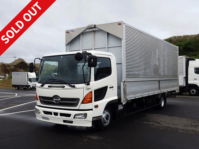 2007 Hino Ranger Medium Aluminum Wing 7200 Wide with approx. 276,000 km on the odometer!