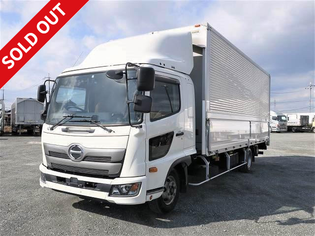 Lease-up! New Hino Ranger, 2019 model, medium-sized aluminum wing, 6200 wide, with combination gate, rear air suspension. Dealer inspection record book included. Vehicle inspection valid until May 2021.