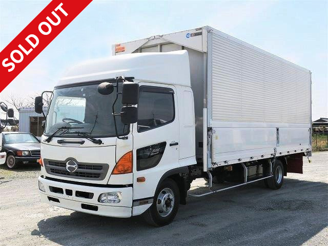 2014 Hino Ranger Medium Aluminum Wing 6200 Wide High Roof with Rear View Camera, Actual Mileage 446,000km!